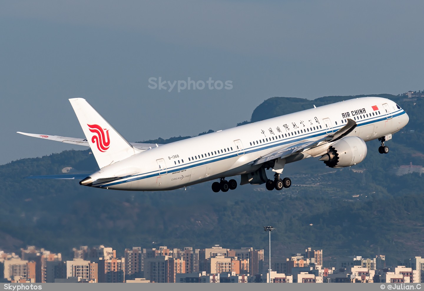 中国国际航空公司 Boeing 787-9 at 重庆江北国际机场