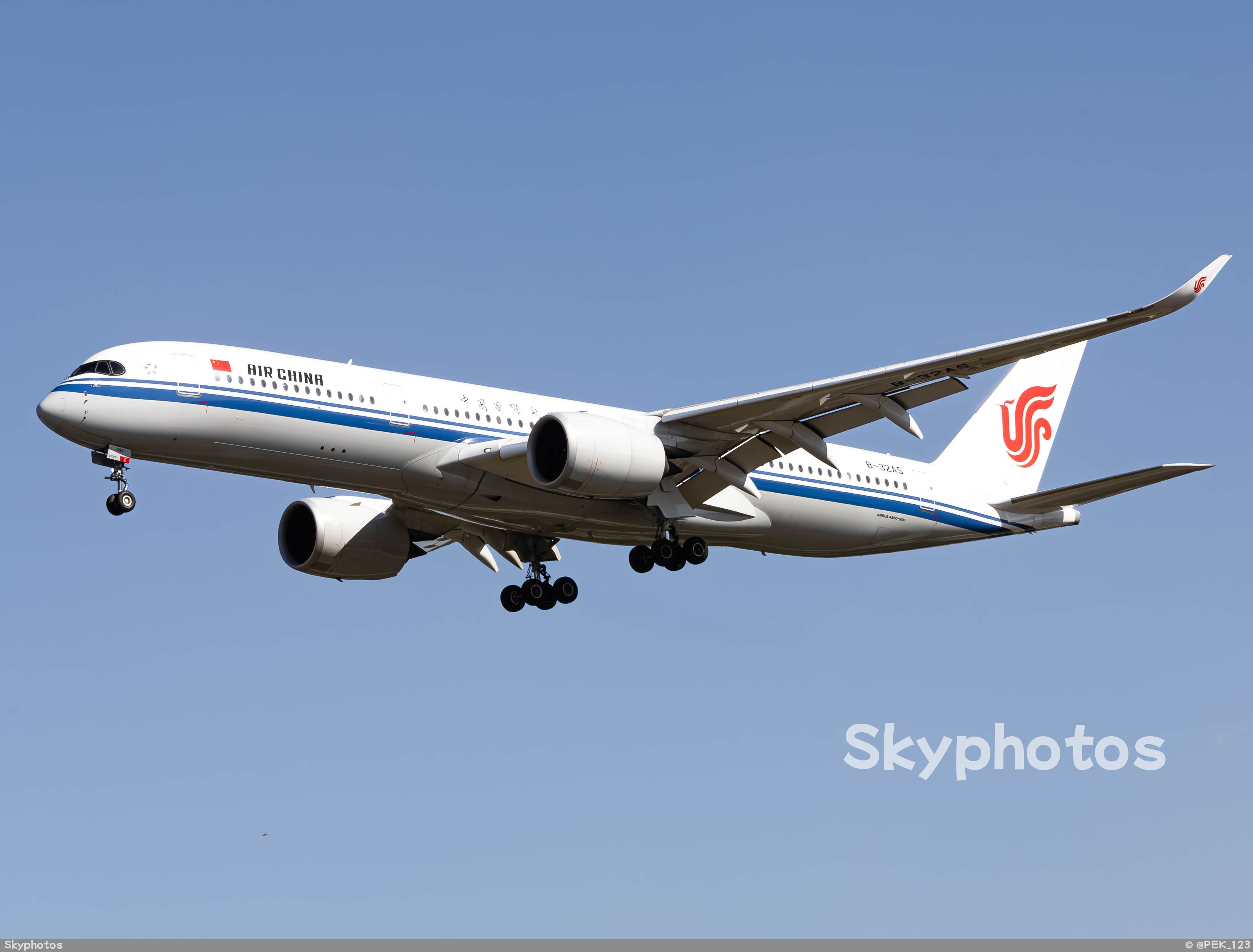 中国国际航空 A350-941 at 北京首都国际机场