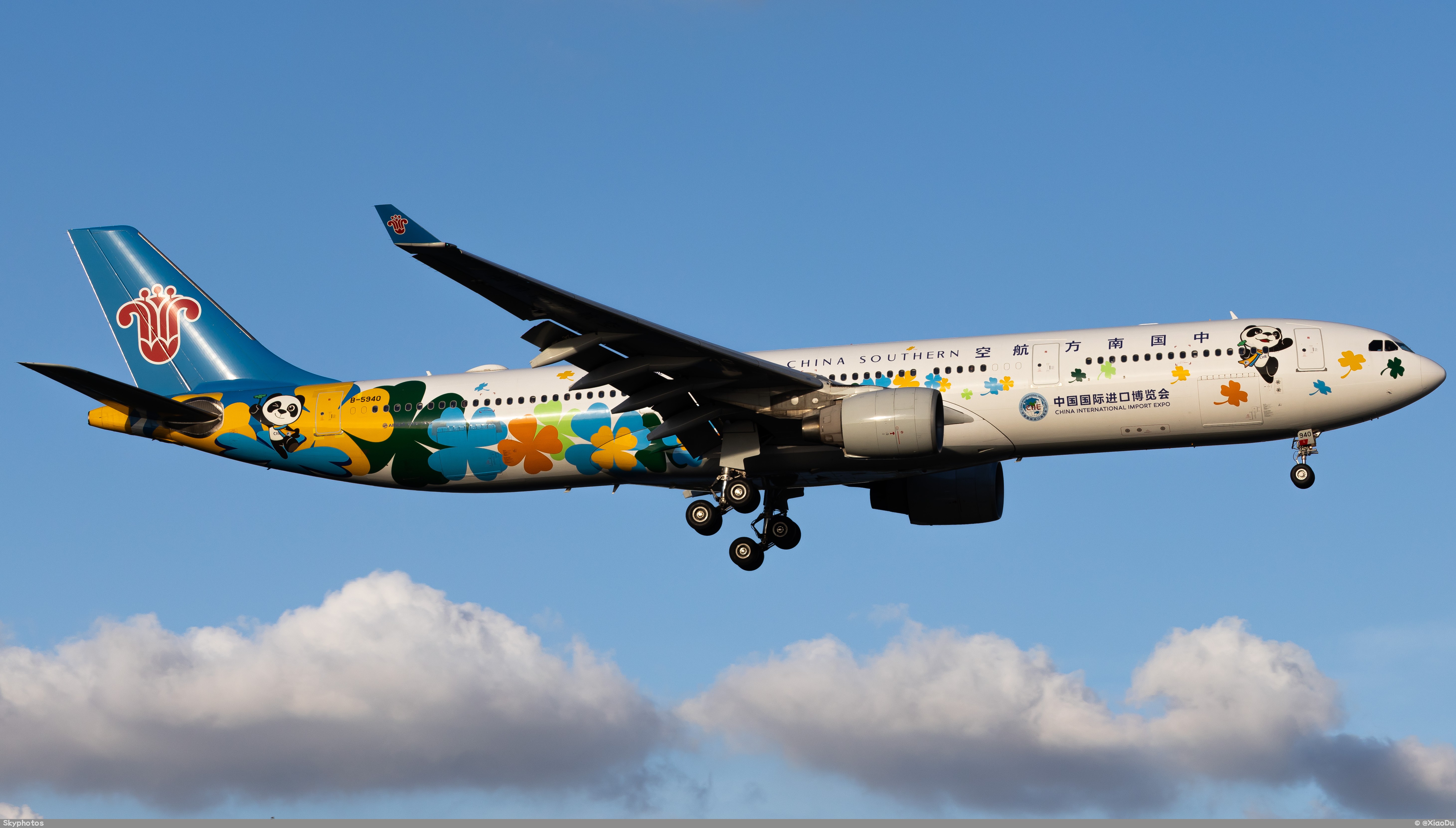 中国南方航空 A330-323X at 上海虹桥国际机场