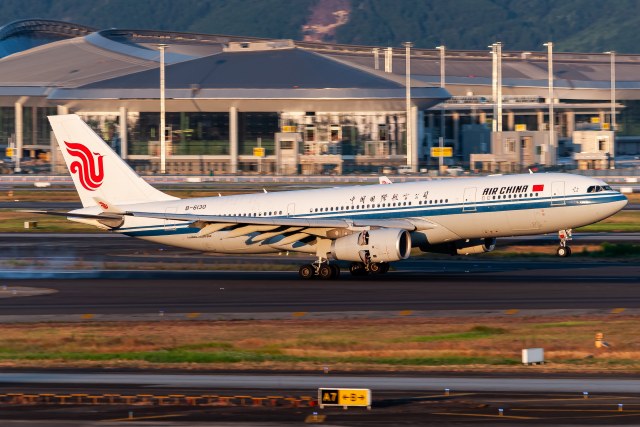 中国国际航空 A330-243