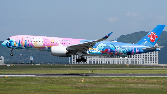 中国南方航空 A350-941