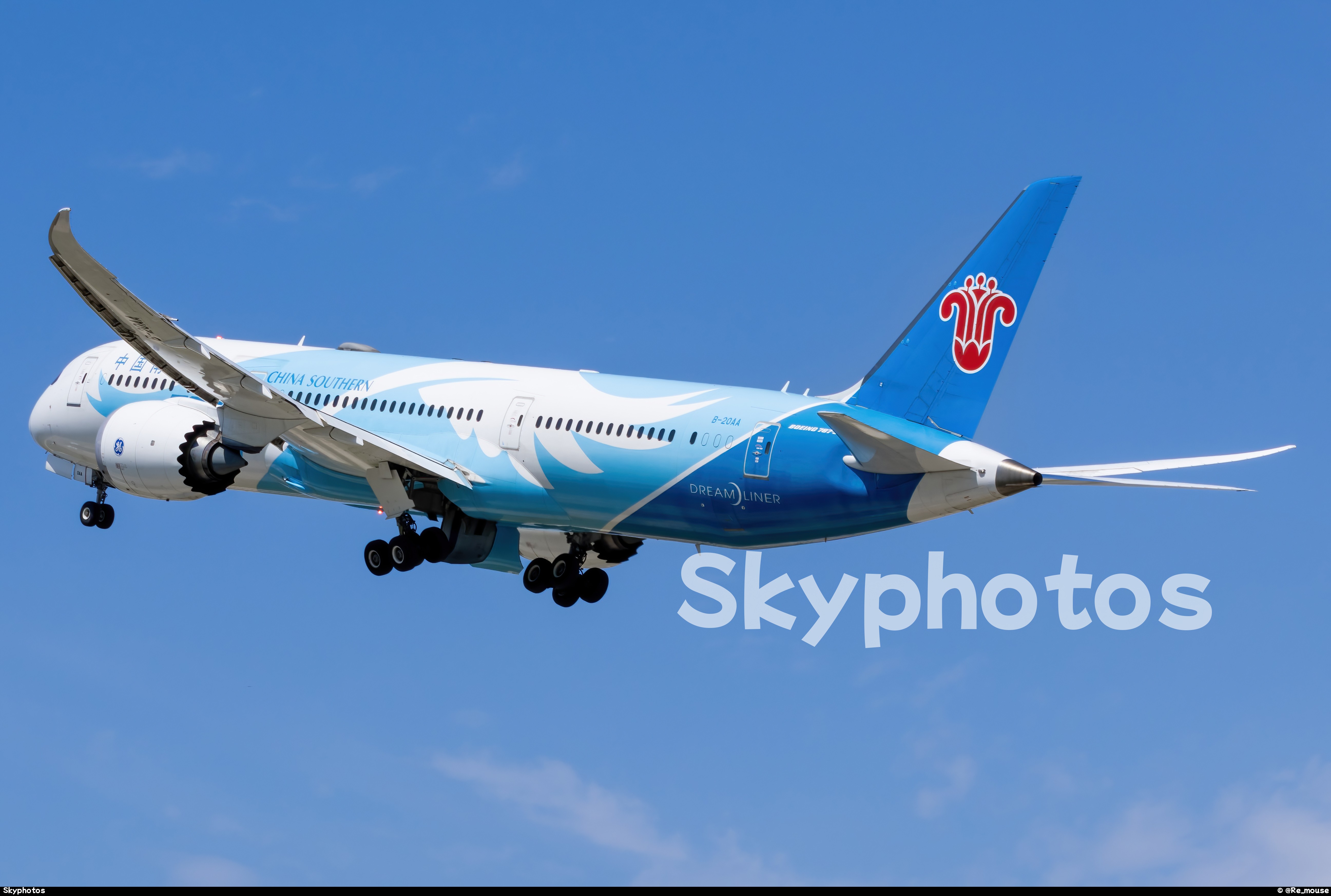 中国南方航空 B787-9 at HET