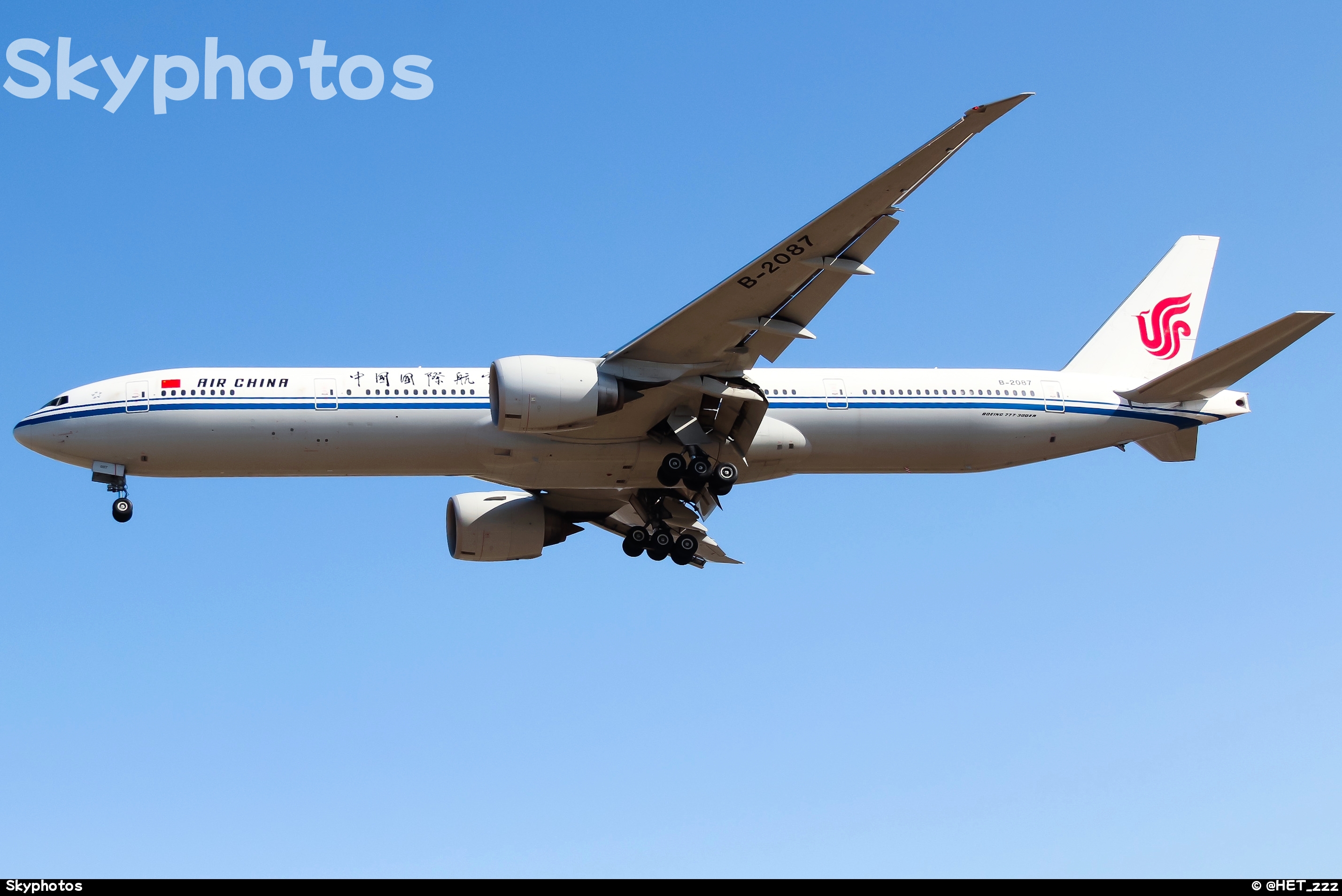 中国国际航空 B777-39L(ER) at pek