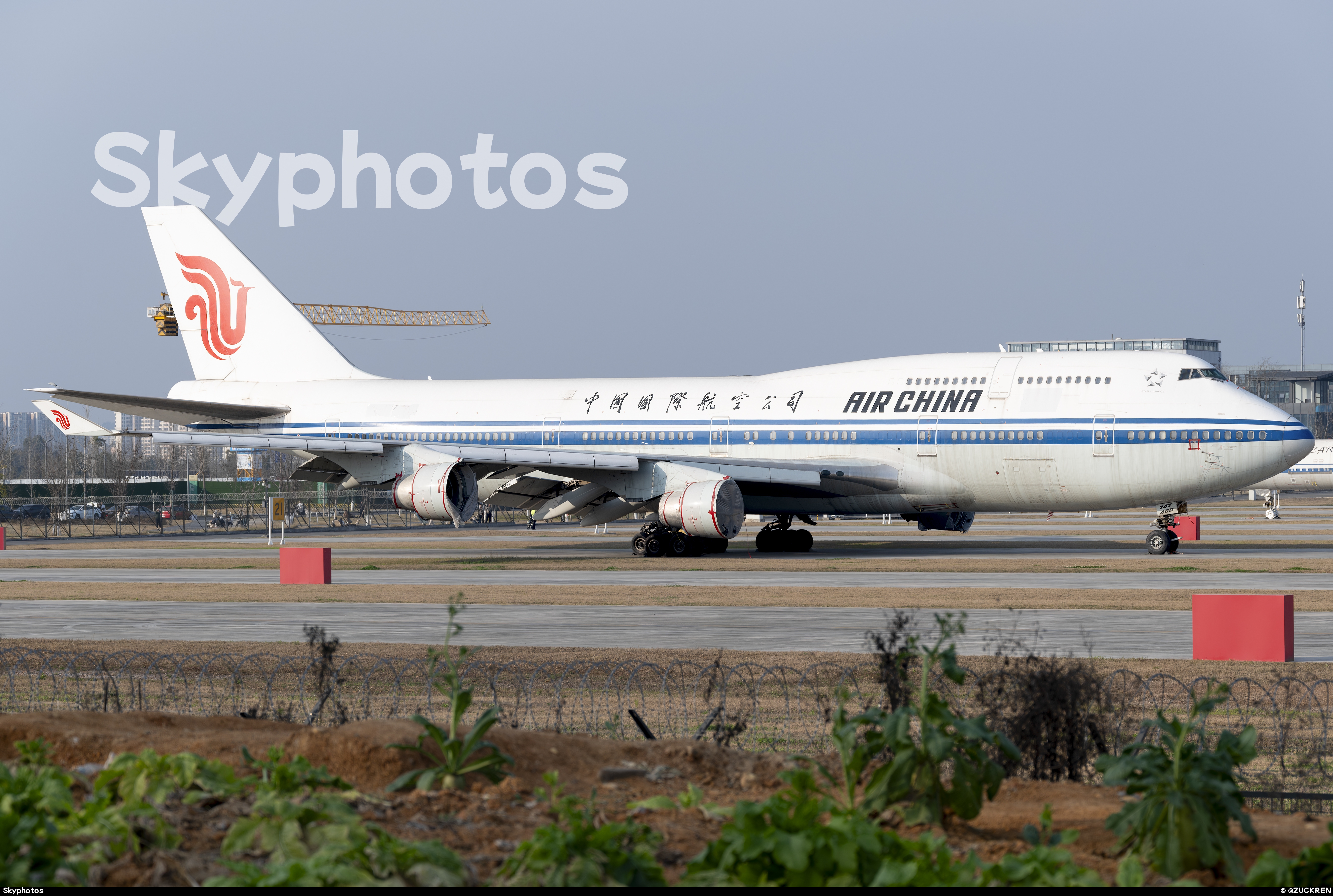 中国国际航空 B747-4J6 at ZUUU