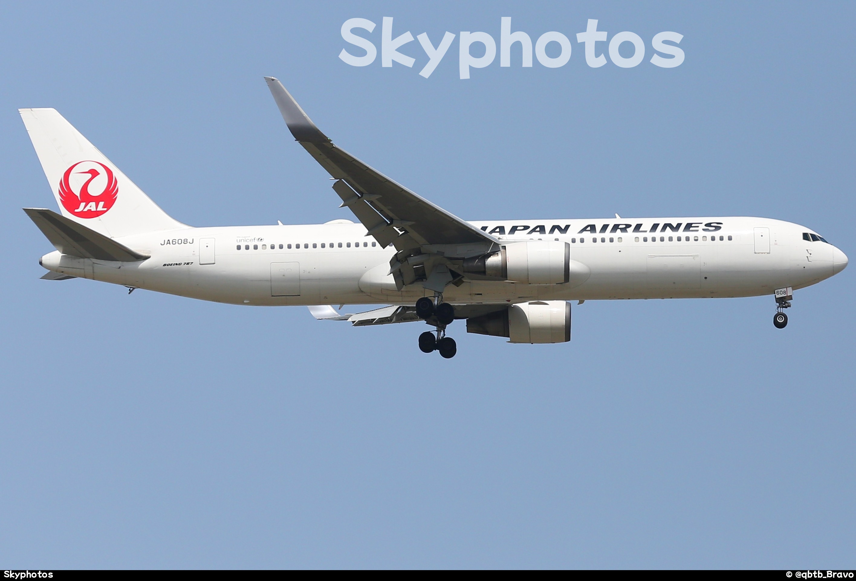 日本航空 B767-300ER