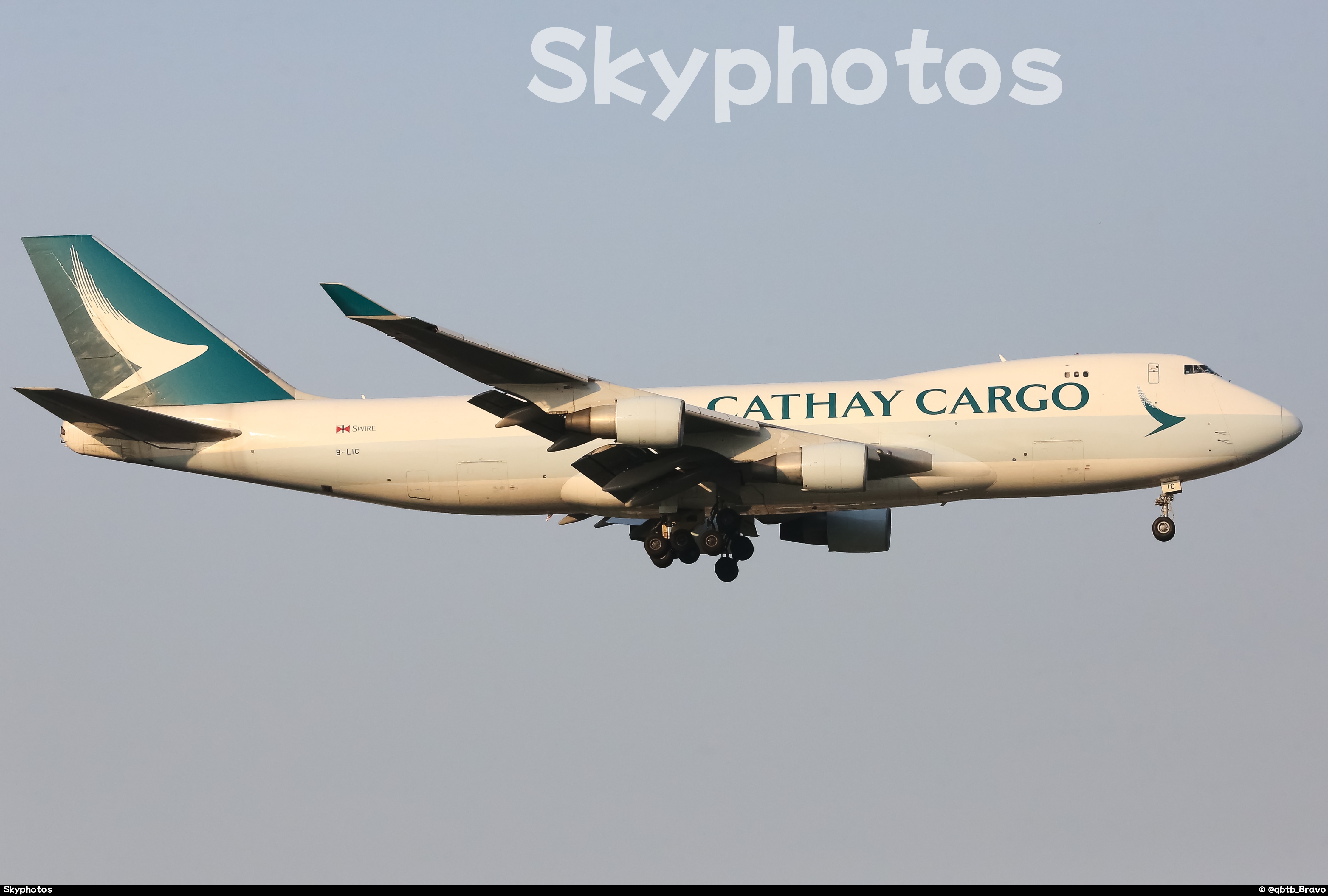国泰航空 B747-467(ERF)