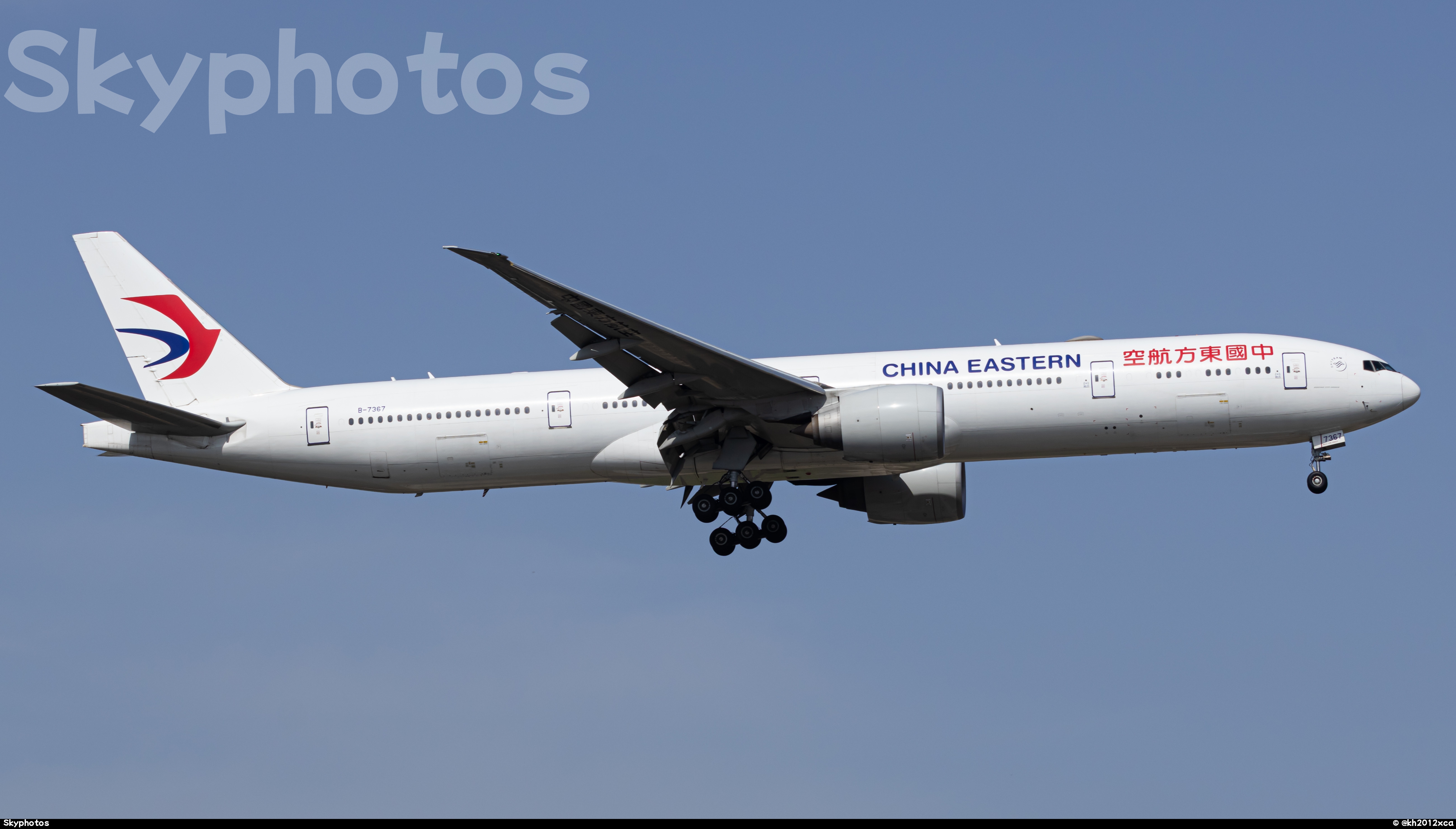 中国东方航空 B777-300ER