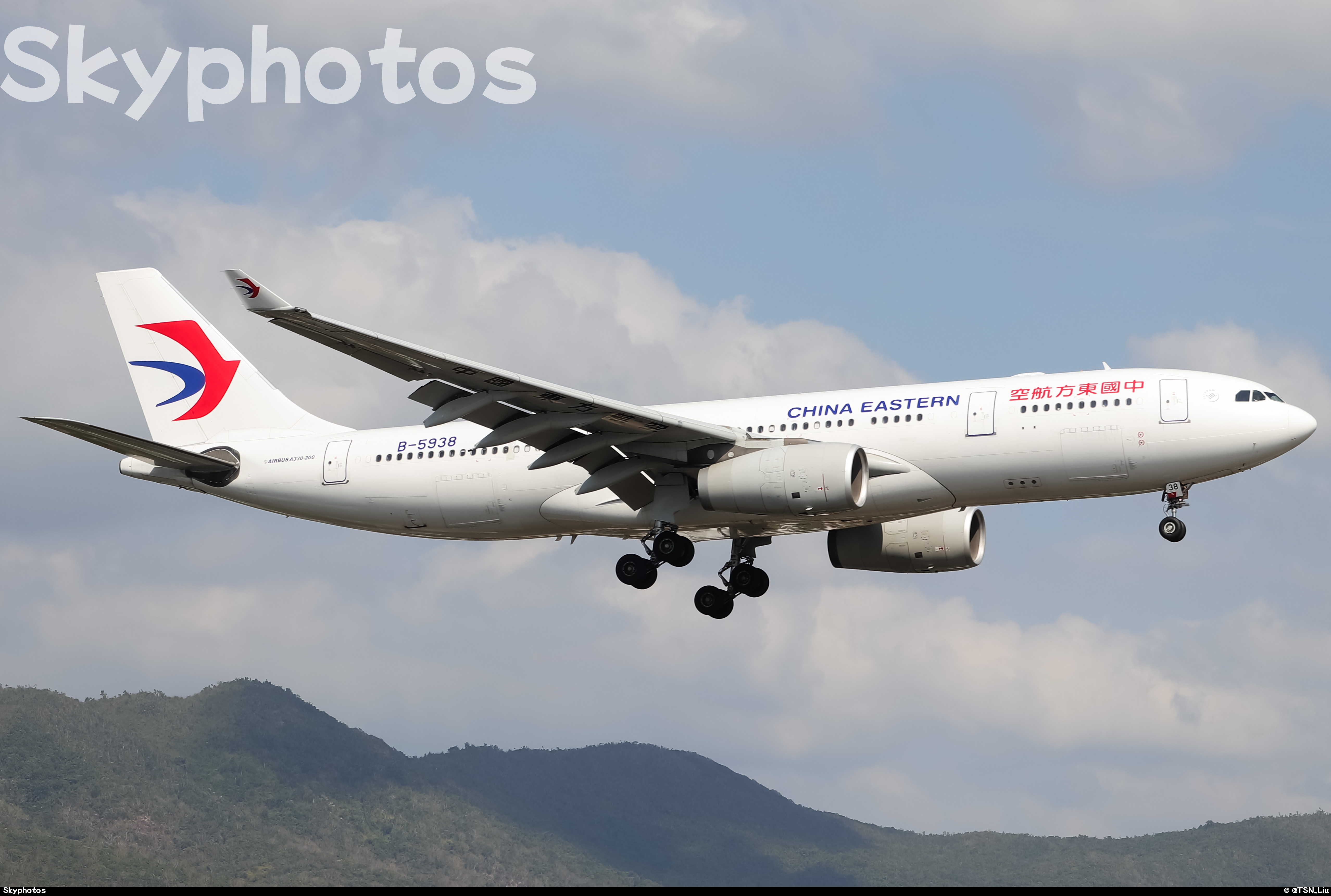 中国东方航空 A330-243