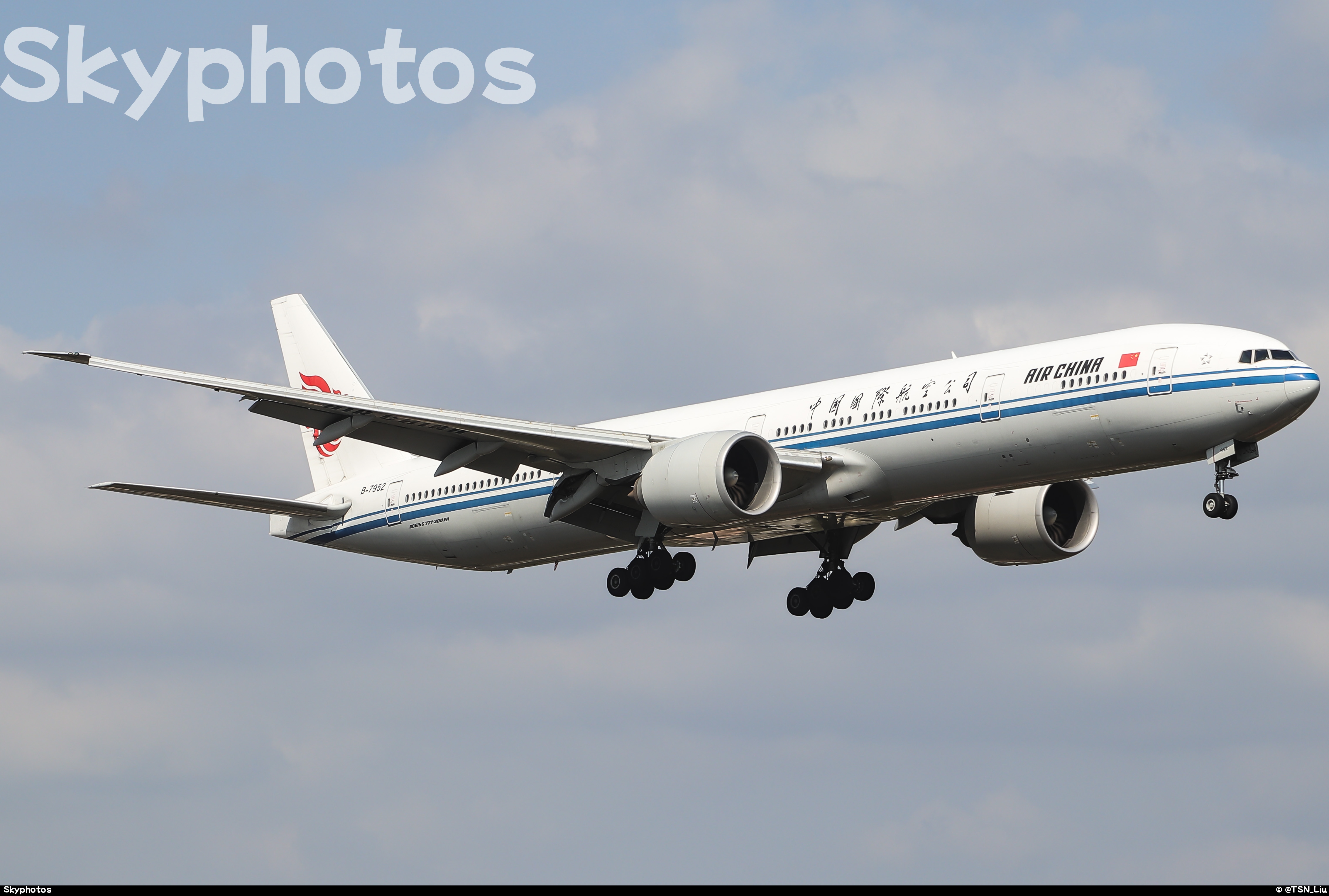中国国际航空 B777-39L(ER)