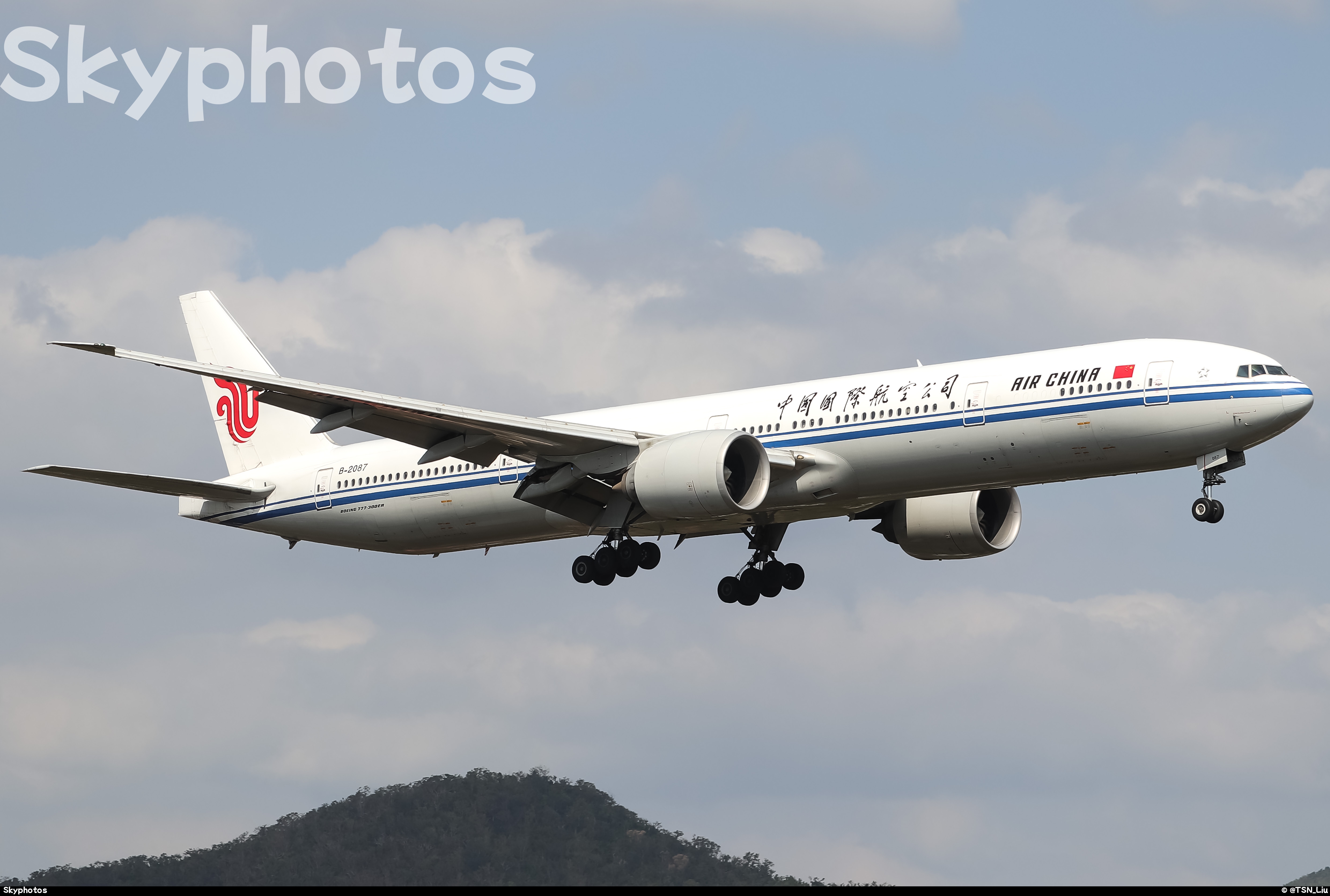 中国国际航空 B777-39L(ER)